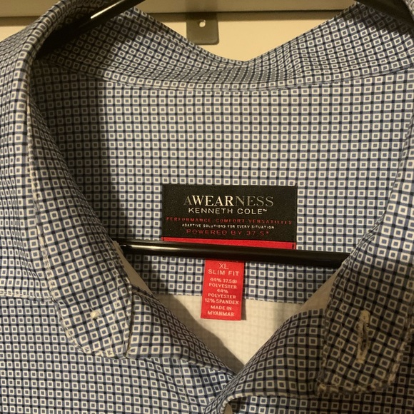 XL Kenneth Cole AWearness button up shirt. - Picture 2 of 2